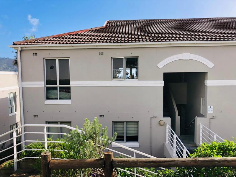 2 Bedroom Property for Sale in Vredehoek Western Cape
